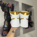 Air Jordan 1 High OG Metallic Gold