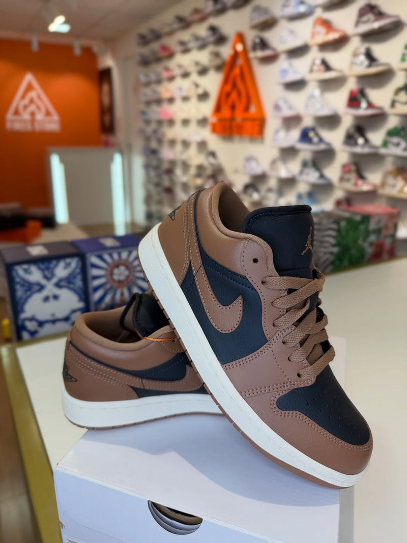 Air Jordan 1 Low Archeo Brown