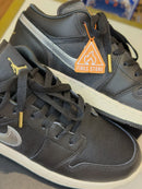 Air Jordan 1 Low Black Sail Metallic Gold Silver