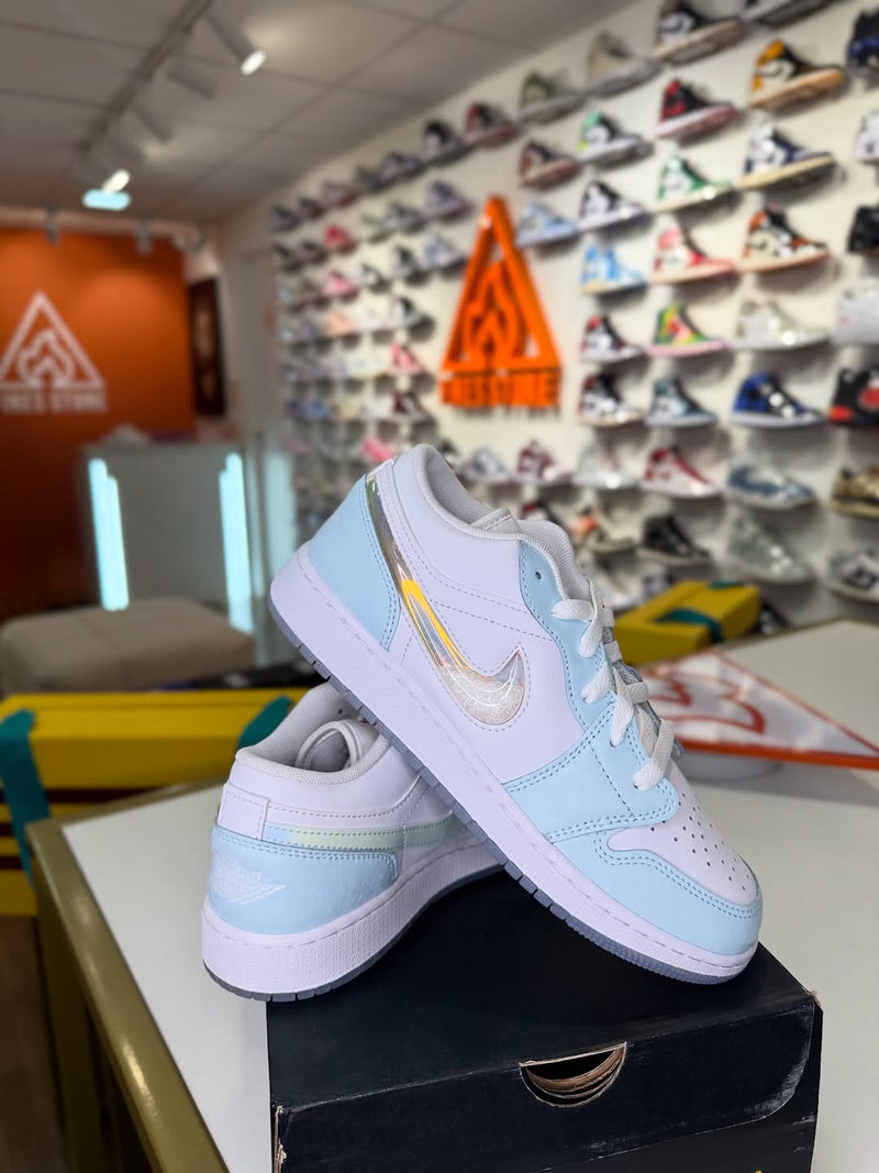 Air Jordan 1 Low Glacier Blue