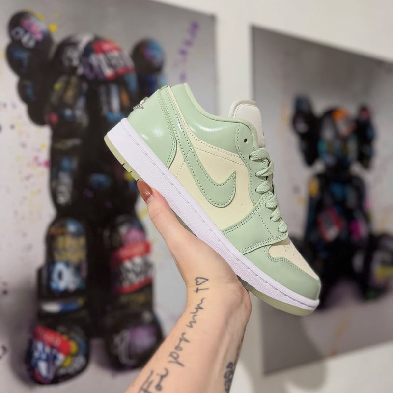 Air Jordan 1 Low Olive