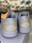 Air Jordan 1 Low SE Ghost Pearlized Quilt