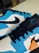 Air Jordan 1 Low UNC