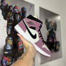 Air Jordan 1 Mid Berry Pink