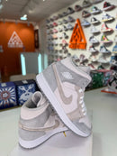 Air Jordan 1 Mid Particle Grey