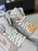 Air Jordan 1 Mid Particle Grey