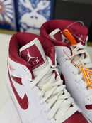 Air Jordan 1 Mid Reverse Chicago