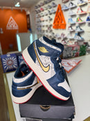 Air Jordan 1 Mid Take Flight