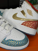 Air Jordan 1 Mid UNC Chicago