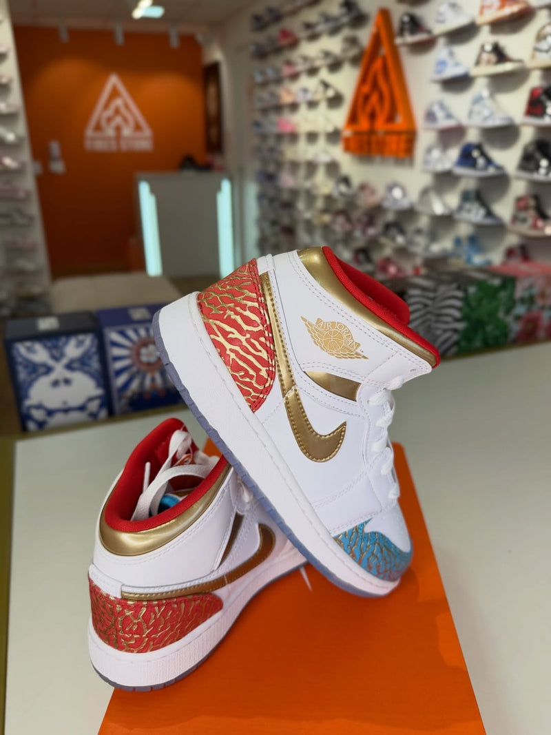 Air Jordan 1 Mid UNC Chicago