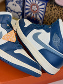 Air Jordan 1 Mid Difussed Blue