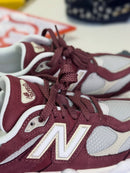 New Balance 9060 Burgundy