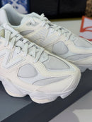 New Balance 9060 Triple White beige