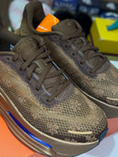Nike Vomero Premium Flat Stout