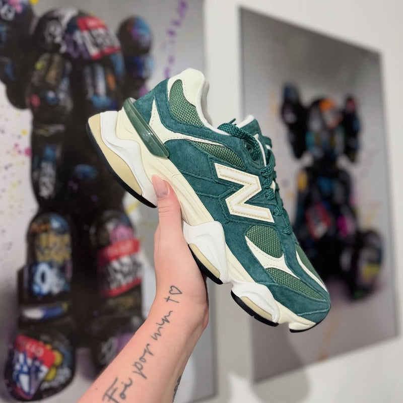 New Balance 9060 Spruce Angora