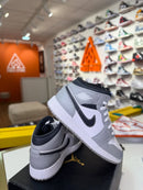 Air Jordan 1 Mid Smoke Grey
