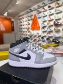 Air Jordan 1 Mid Smoke Grey