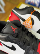 Air Jordan 1 Low Bred Toe
