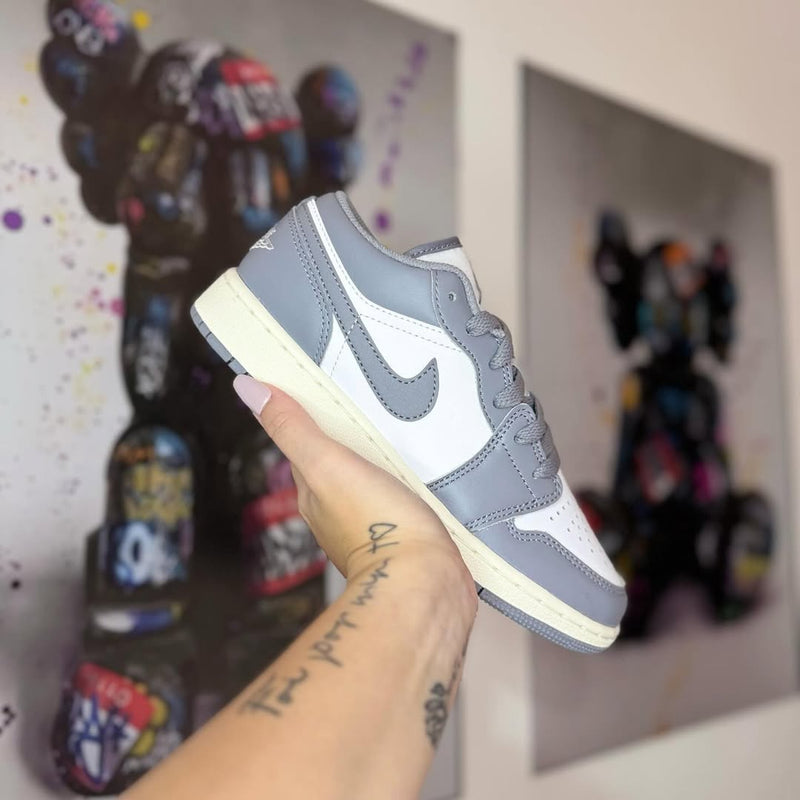 Air Jordan 1 Low Vintage Grey