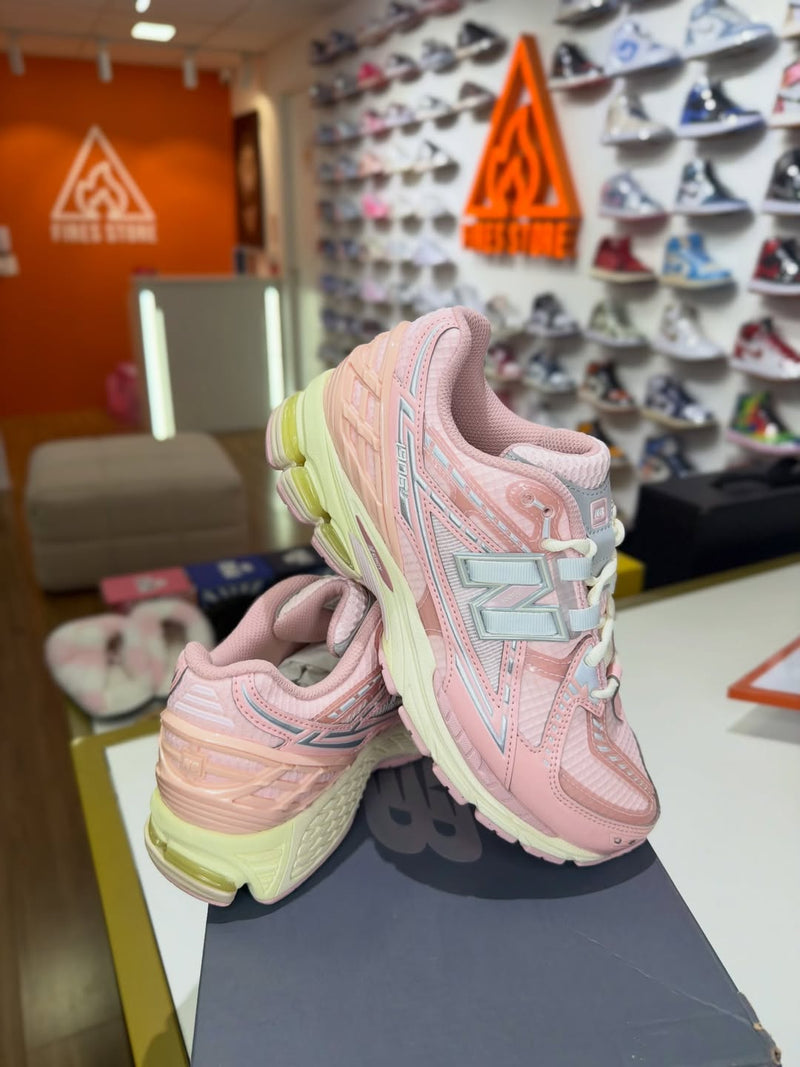 New Balance 1906 Pink Granite