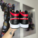Jordan 1 Mid Very Berry