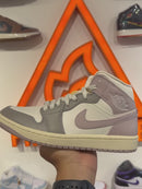 Air Jordan 1 Mid Particle Rose